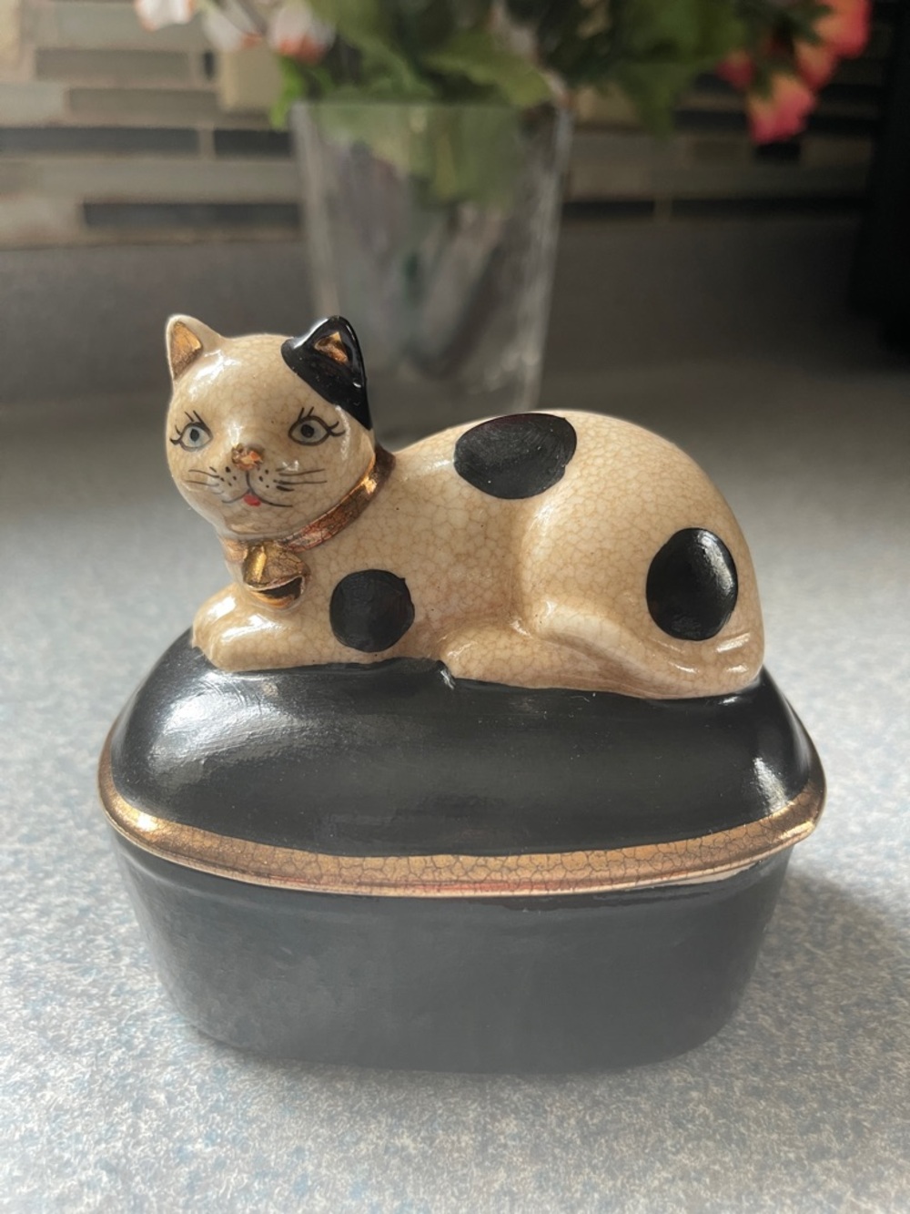 Vintage Takahashi Ceramic Cat Trinket Box